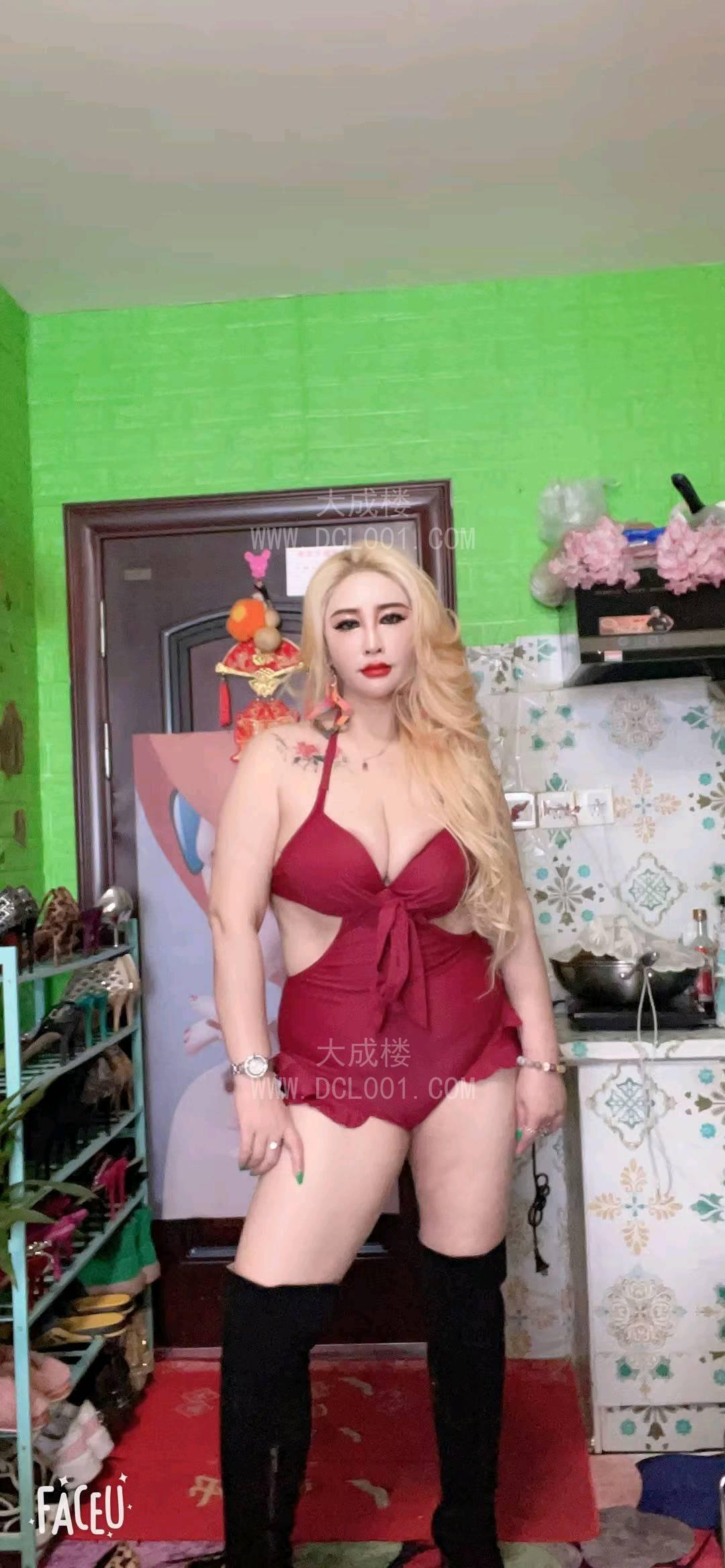 大连绝美身材小姐姐