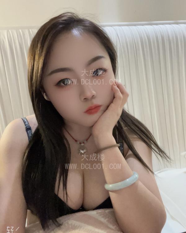 天心大胸服务控小妹