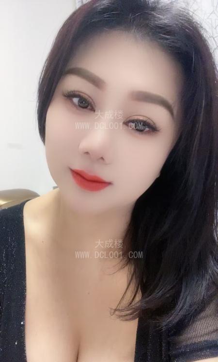 贵阳花果园C杯臀推少妇