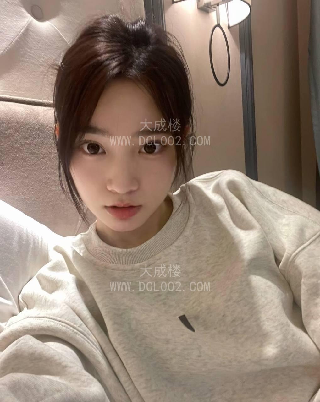 朝阳性感身材御姐制服诱惑