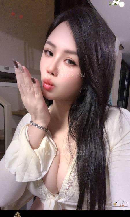 佛山桂城丰乳肥臀少妇