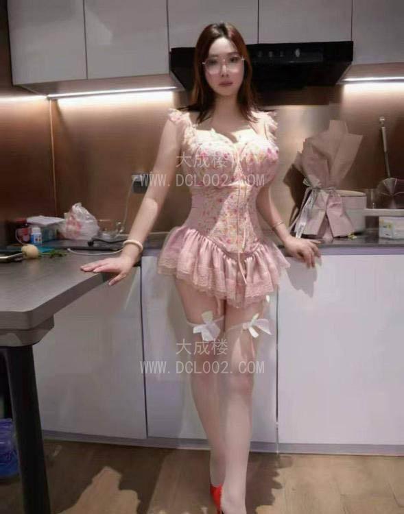 厦门D乳眼镜骚妇