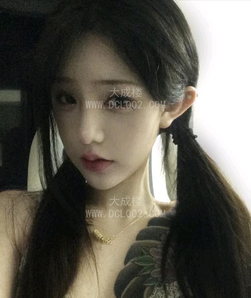 天河性感骨感极美精神小妹