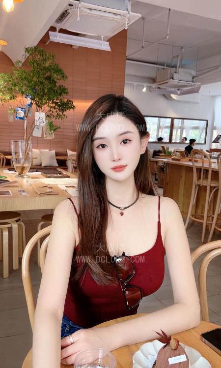 福田风骚甜美颜值嫩妹