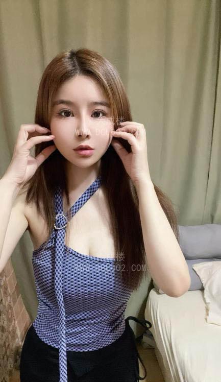 龙岗后入包臀裙小姨子