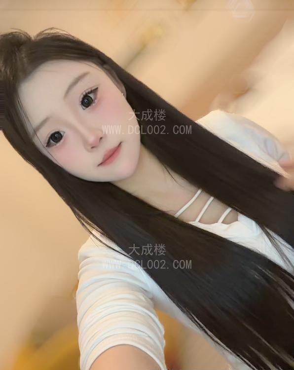 合肥00后肤白美媚