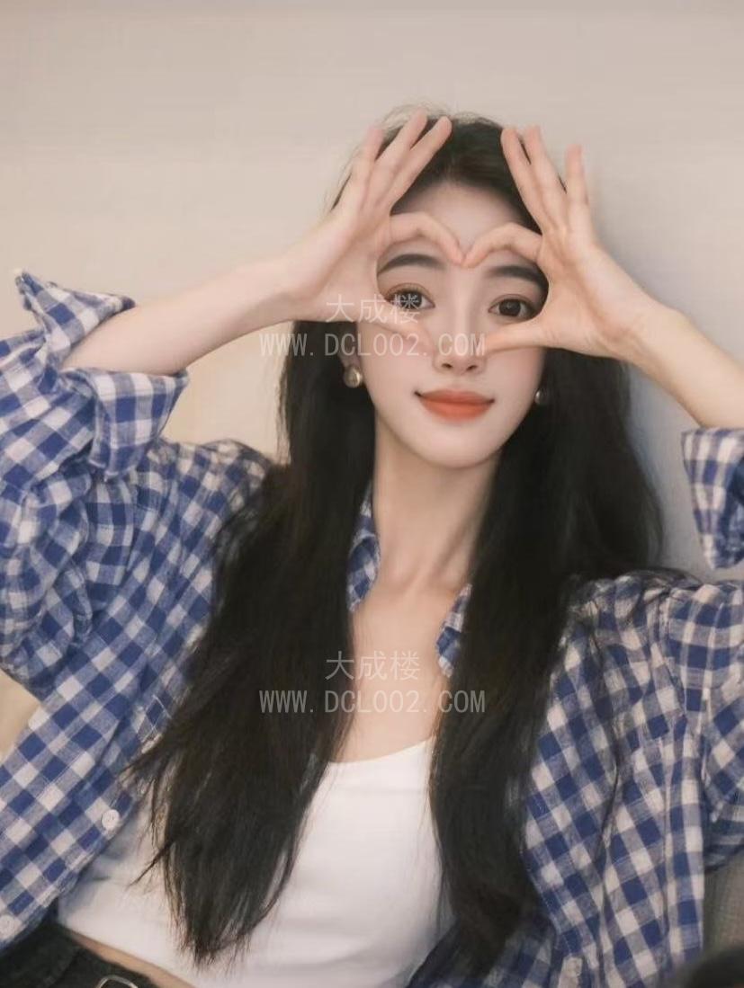 南京南站颜值欲女