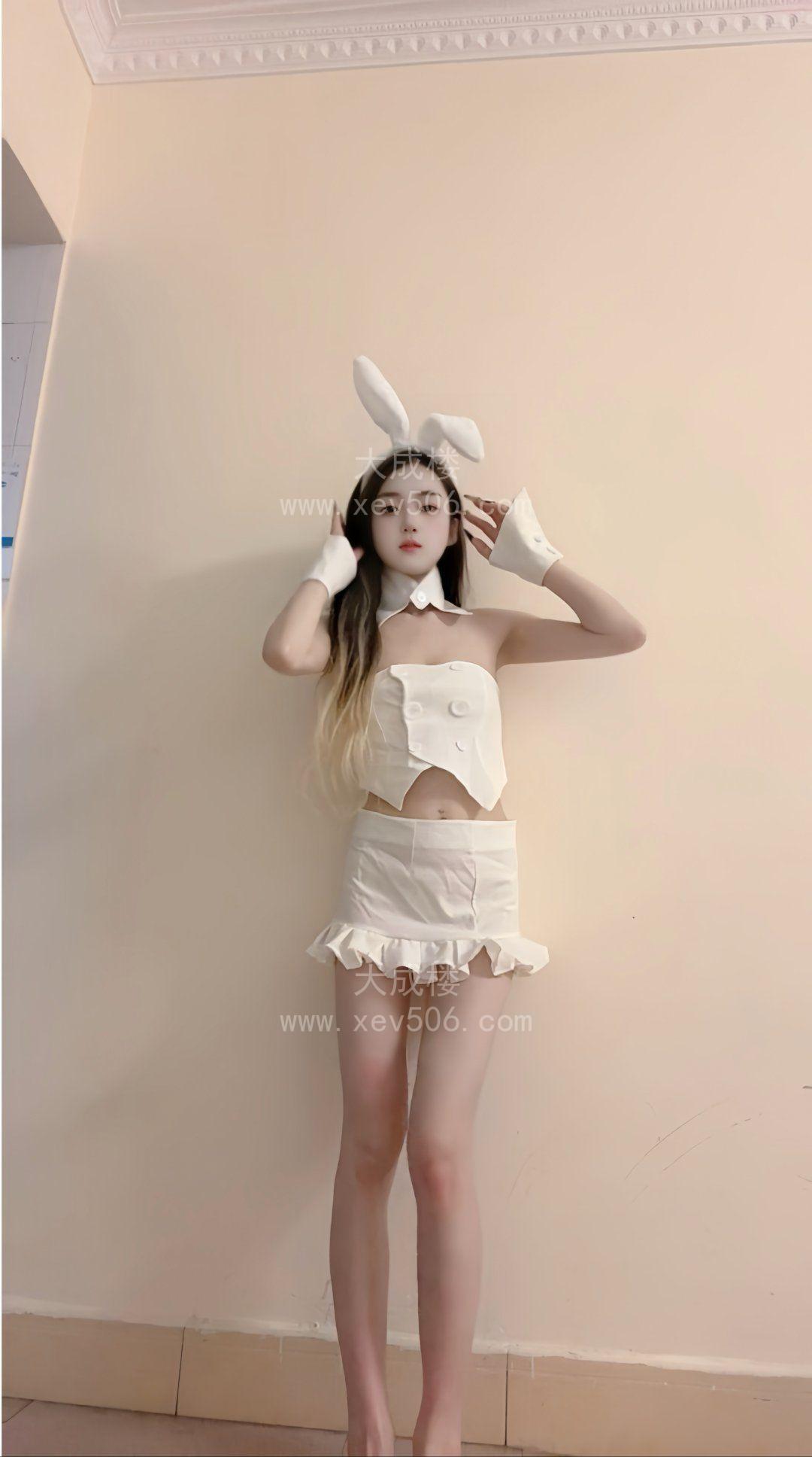 天河皮肤白嫩水多三点粉朵朵