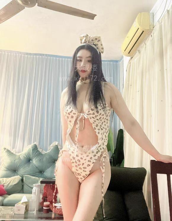 海珠风骚性感Sisi