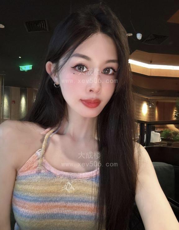 南山腿长腰细胸大Lisa