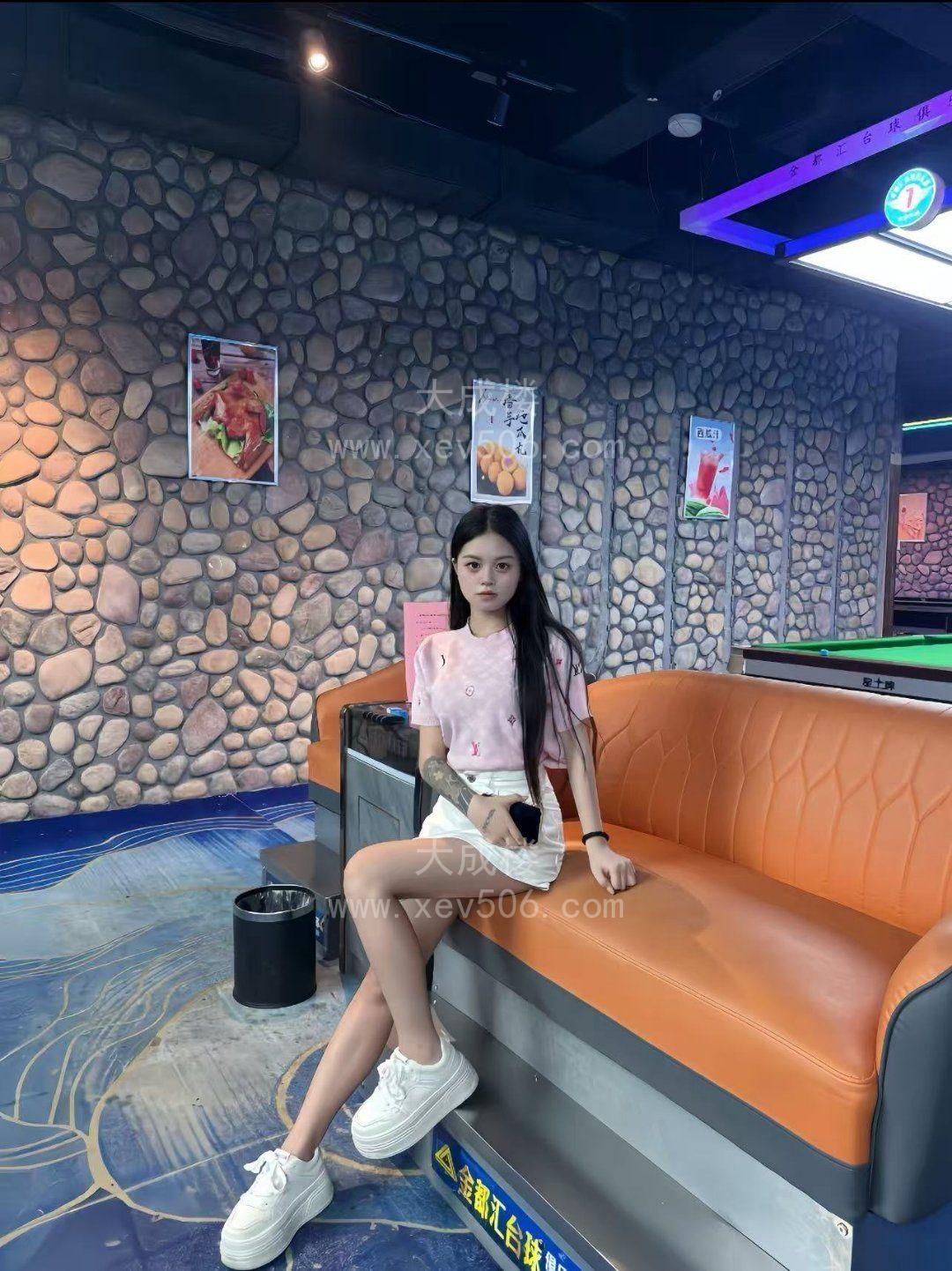 黄埔100%本人18岁嫩妹轩轩