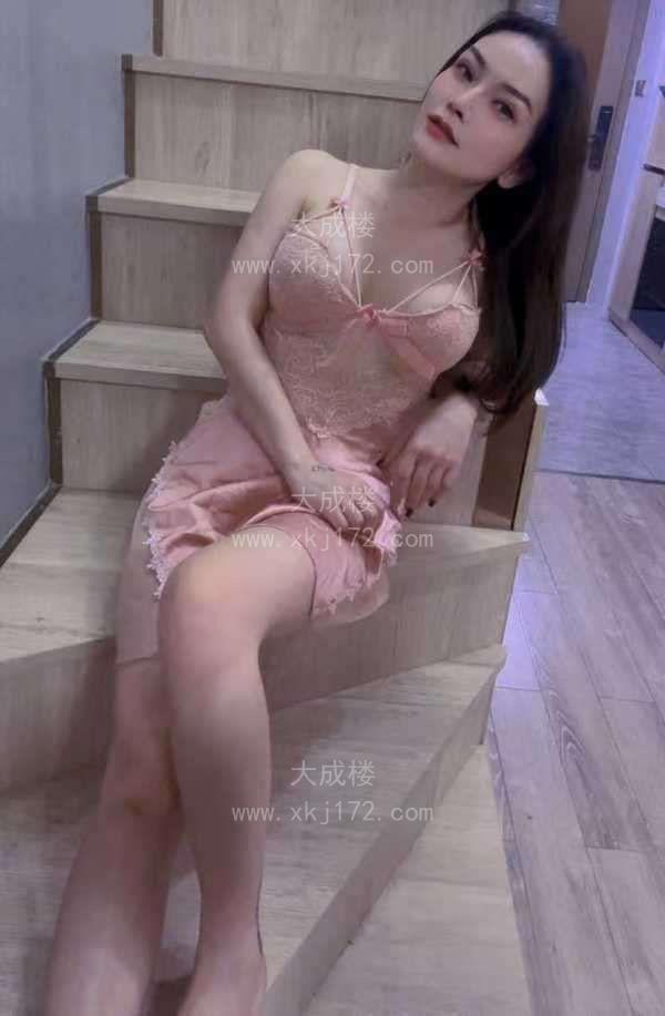 南城舌吻服务女神晓晓