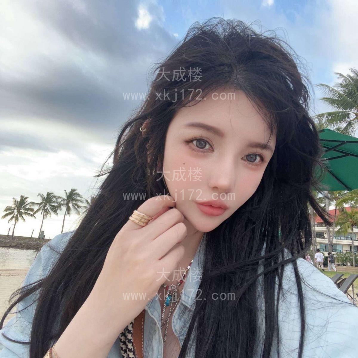 白云B紧小妖精欣欣