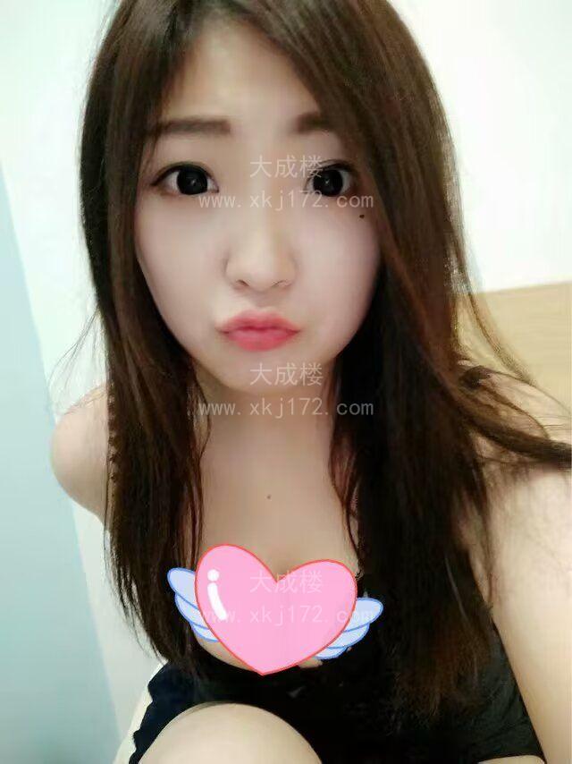 遇翘臀三通萌妹