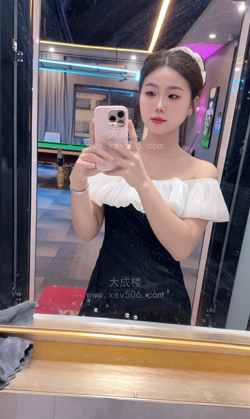 天津刚接触社会清纯少女求包养