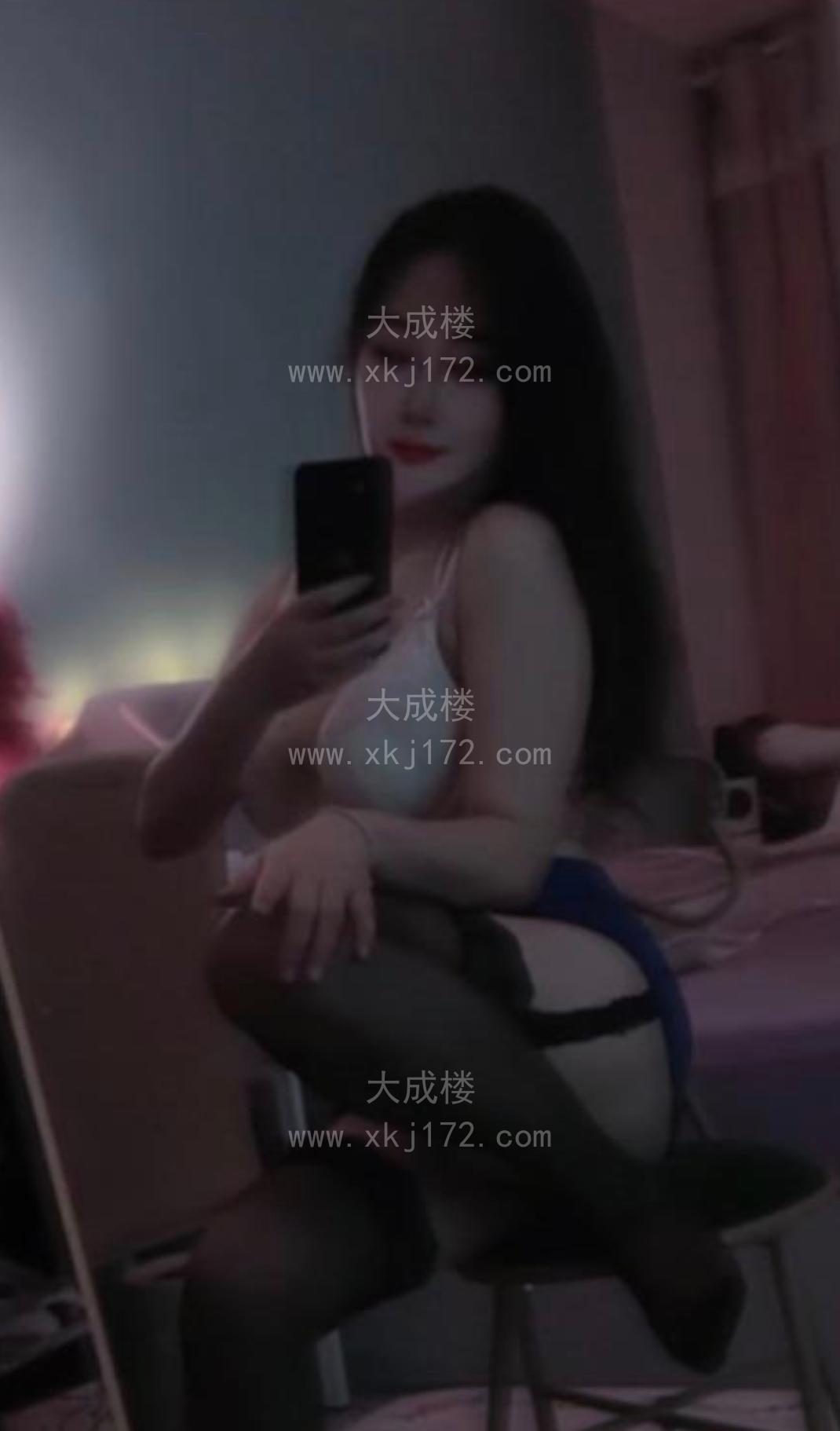 性感D奶颜值小姐姐