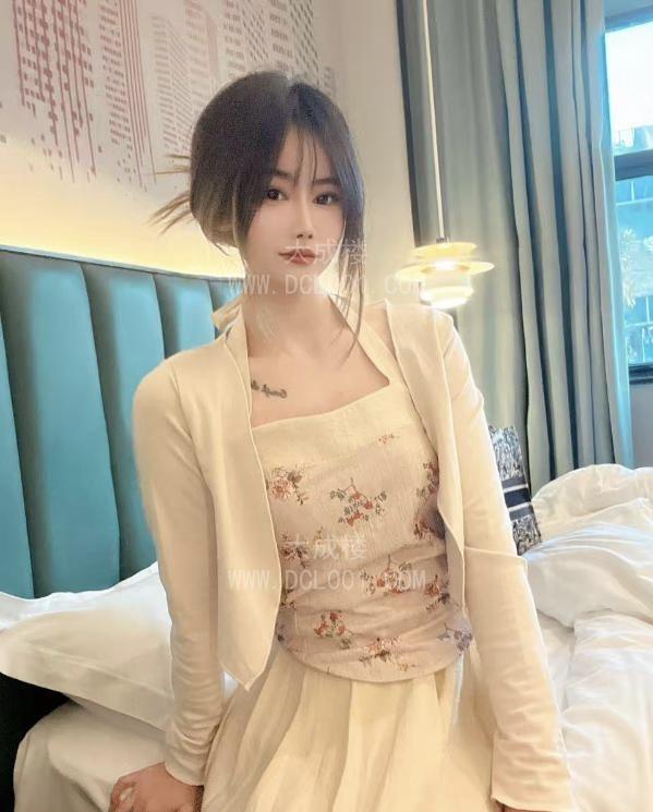 东莞性感女友泡芙