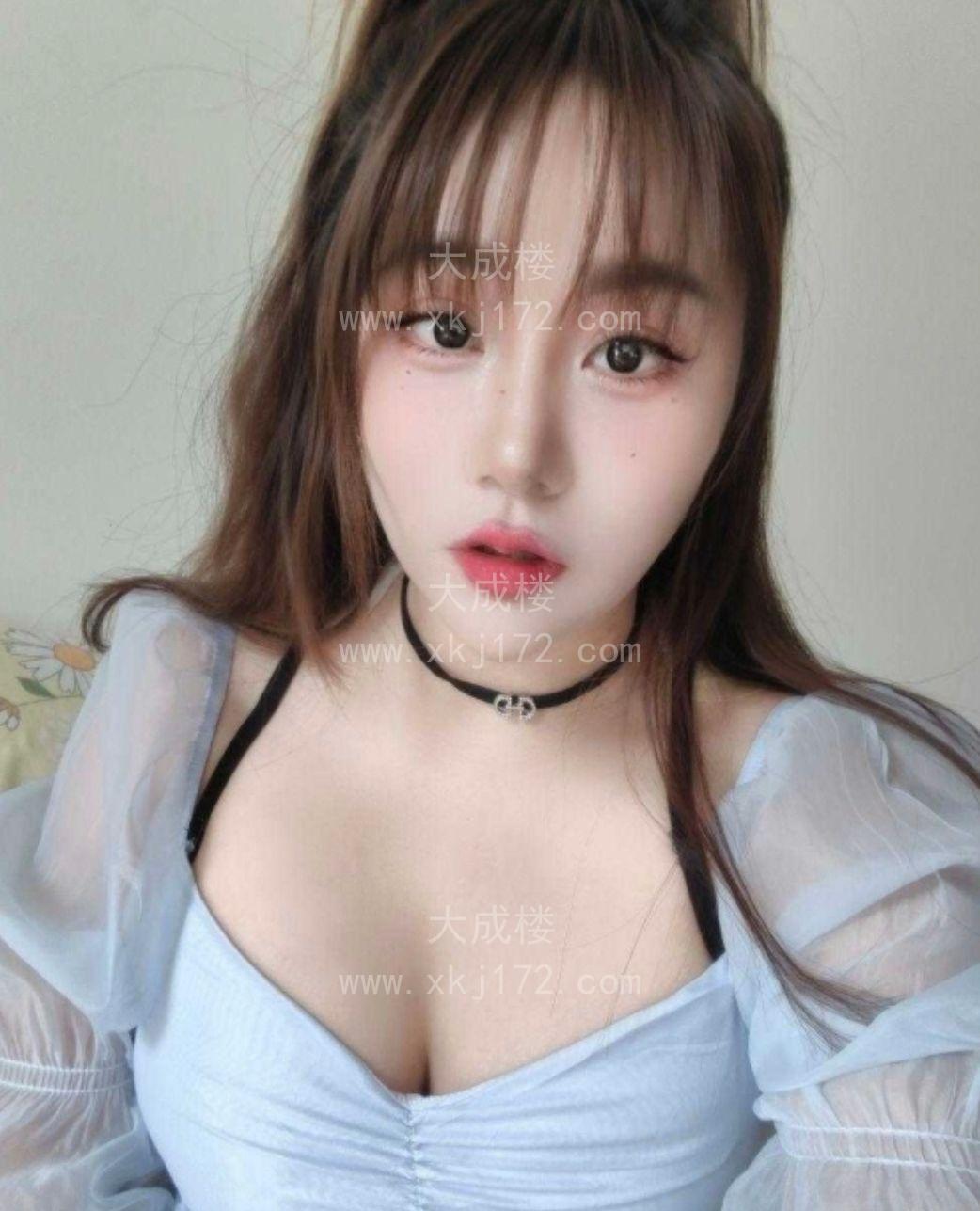 海珠性感风骚大胸骚妹