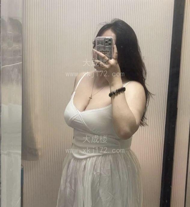 蜀山肤白丰腴老师