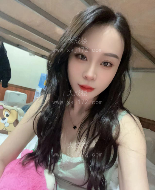 白云北性格开朗性感小颜