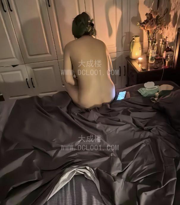 天润城土家族小妮子