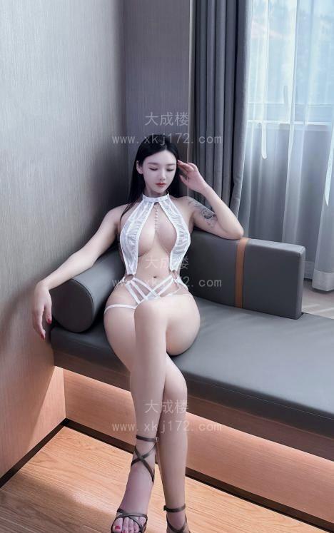 高挑模特美女铭铭